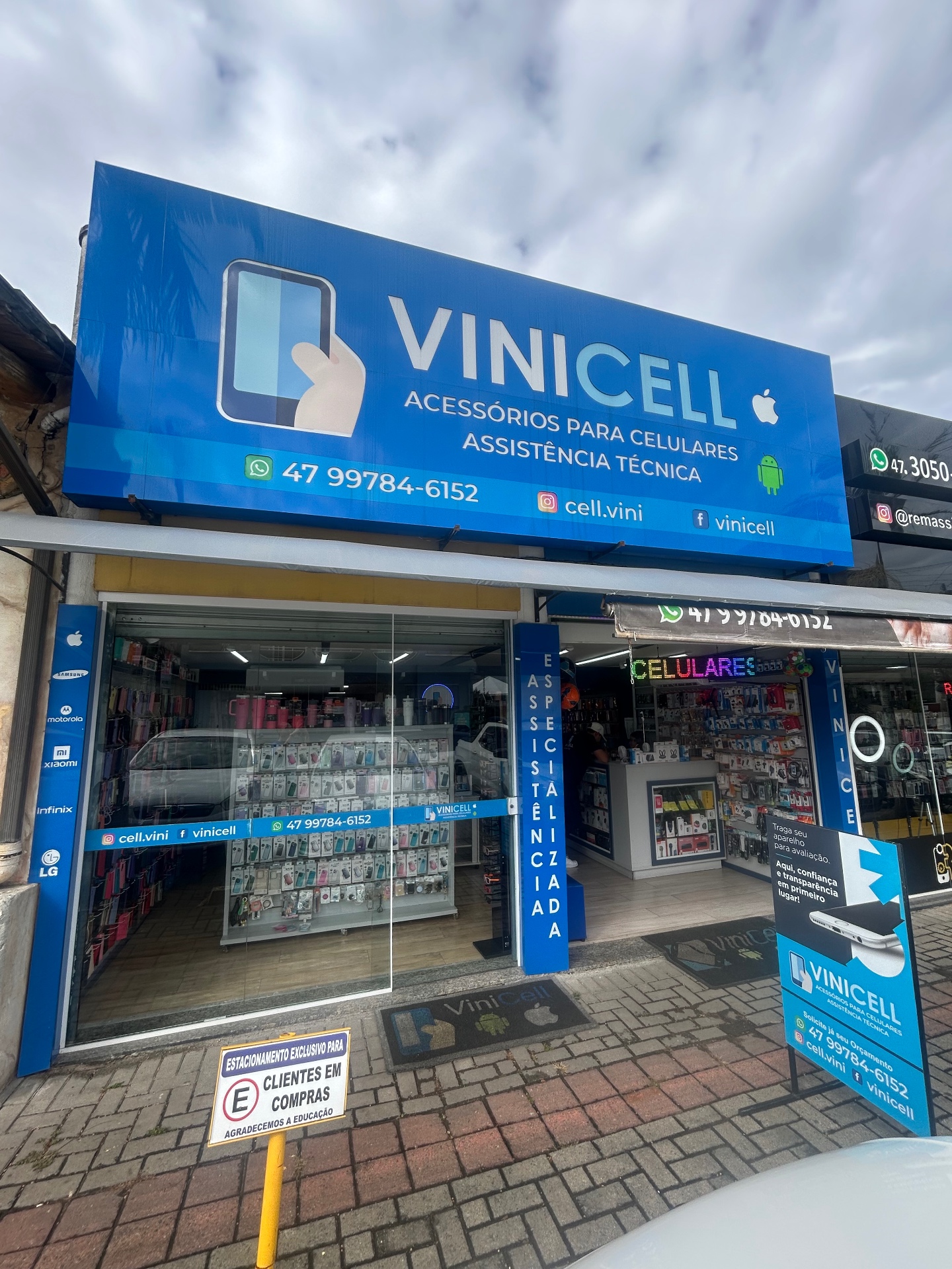Fachada da loja Vini Cell